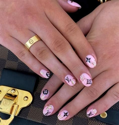 louis vuitton nail art|Altro.